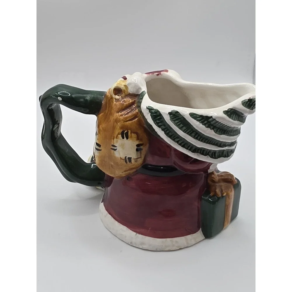 Hometrends Ceramic Santa Sugar and Creamer set Christmas Decorations